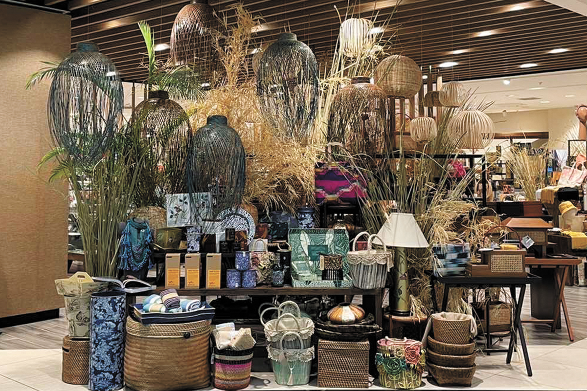 Kultura, one of SM’s retail brands, features products from many MSMEs, celebrating Filipino artistry and sustainability. | © SM INVESTMENTS