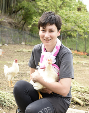 Bouquet keeps chickens on her farm. | RYOICHI SHIMIZU