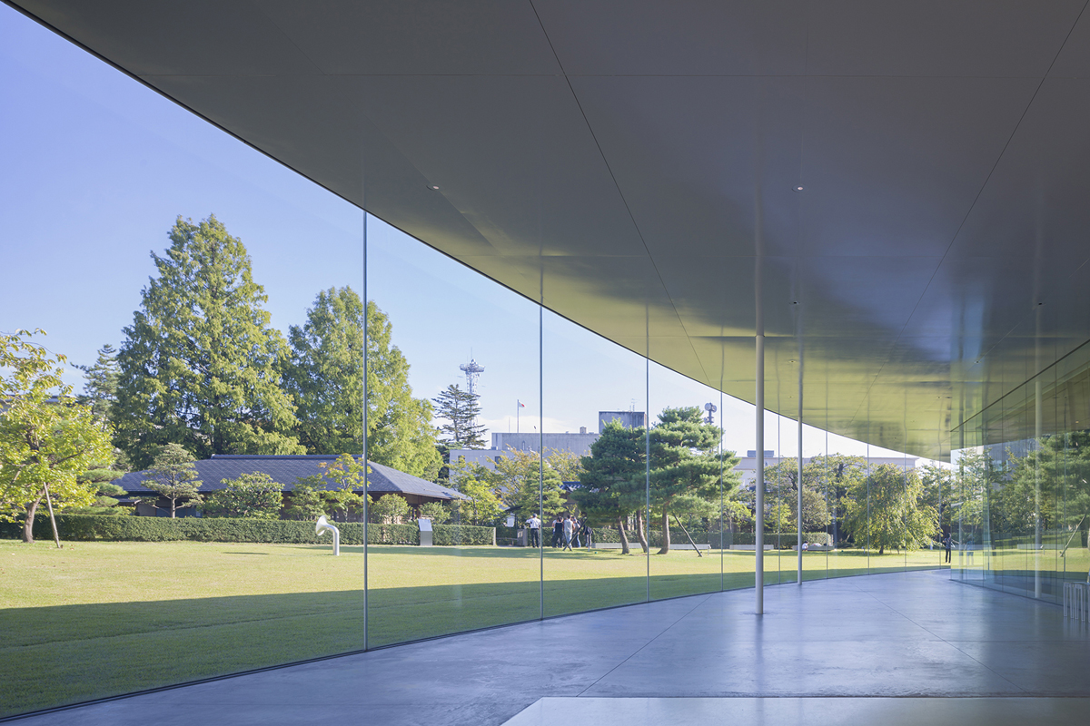 The museum is designed with no main entrance to give it a sense of openness. | OSAMU WATANABE